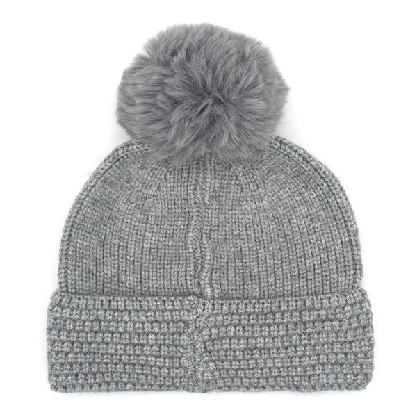 כובע אופנה סרוג עם פונפון