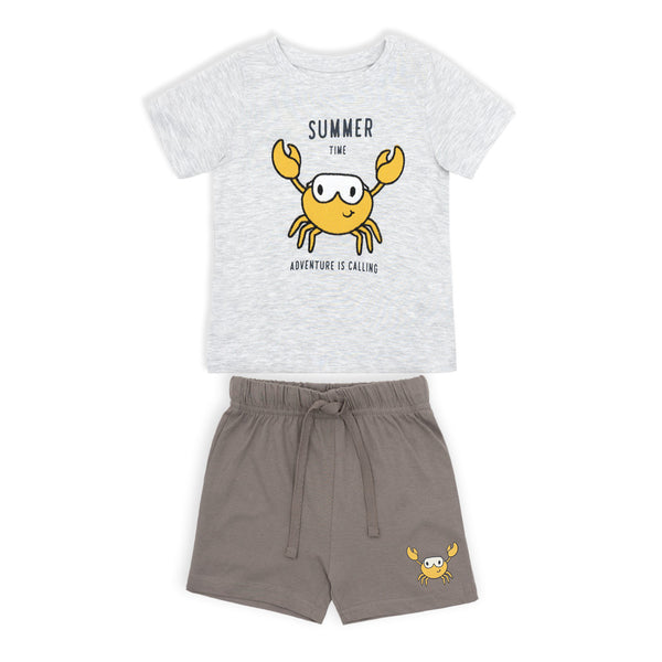 זוג חליפות הדפס ואפליקציה