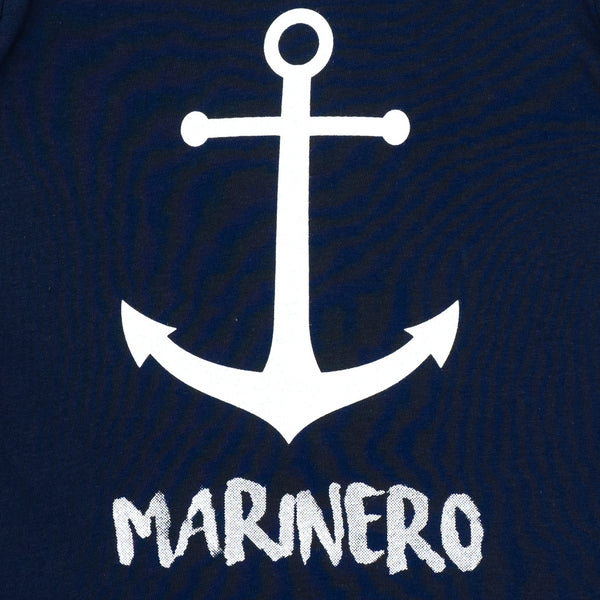 זוג חליפות הדפס ואפליקציה