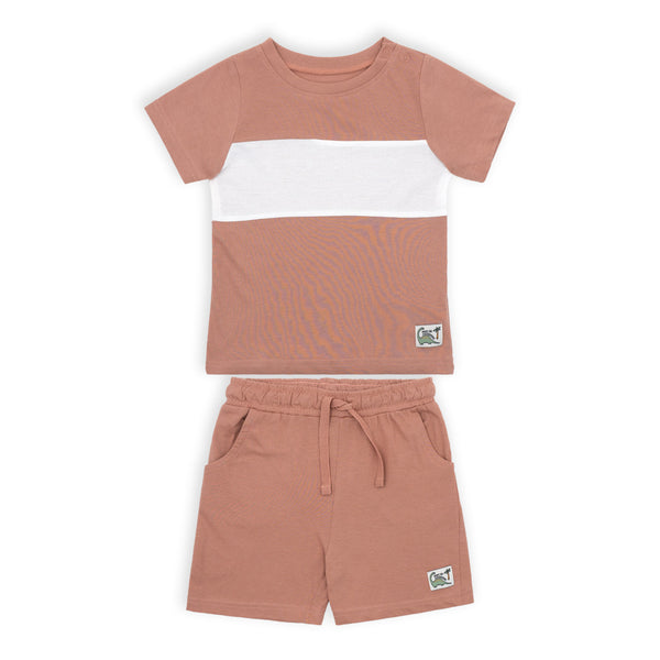 זוג חליפות הדפס ואפליקציה