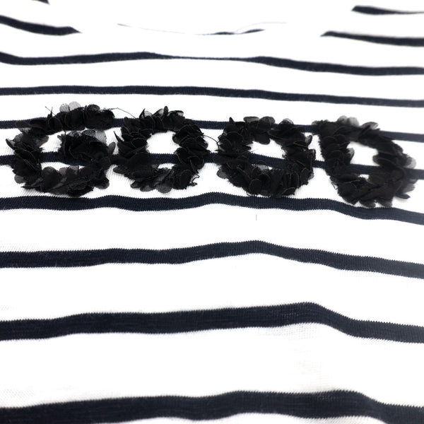 זוג חולצות עם אפליקציה וסיומת גומי בנות