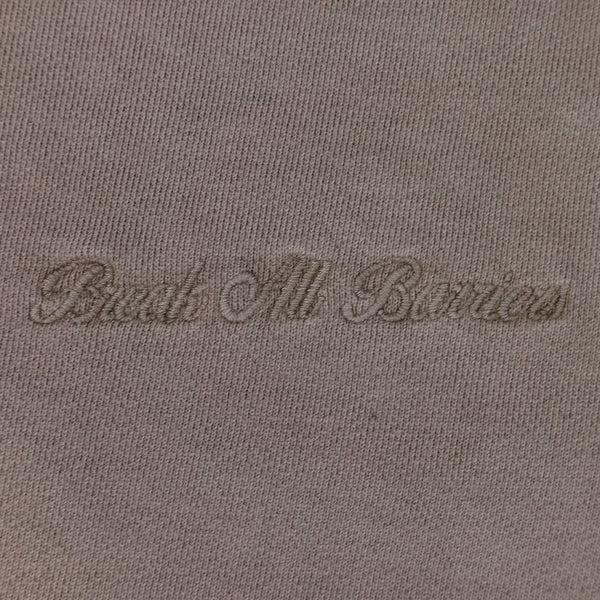 סווטשירט רקום מלפנים ומאחור