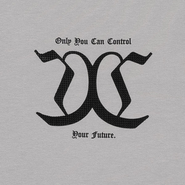 חולצת לייקרה עם הדפס מובלט