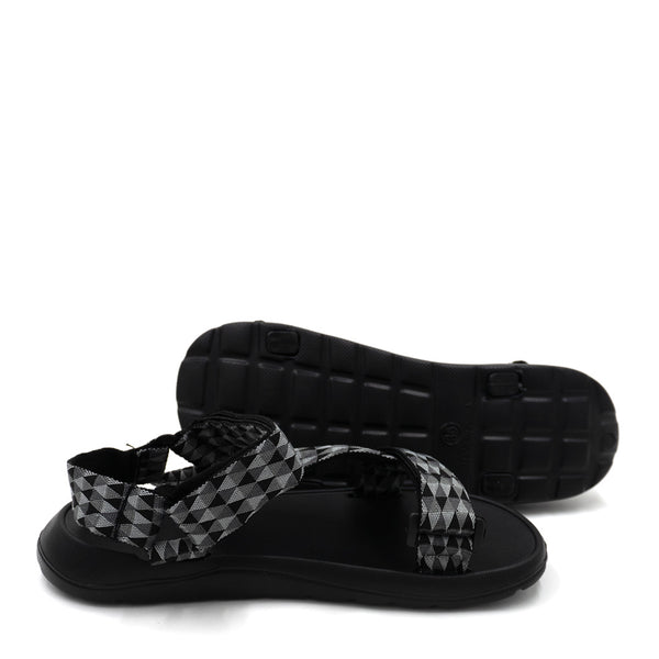 סנדלי הרים עם עם רצועות