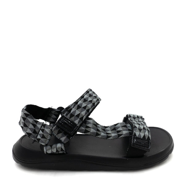 סנדלי הרים עם עם רצועות