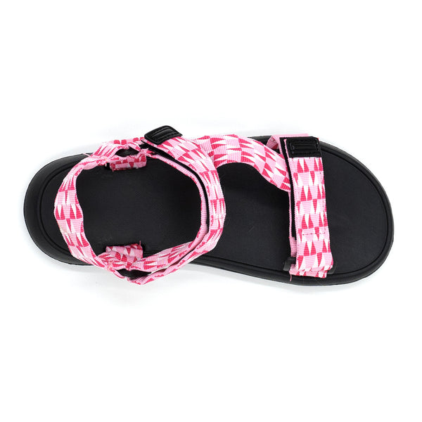 סנדלי הרים עם עם רצועות