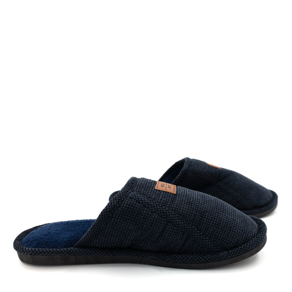 נעלי בית פתוחות