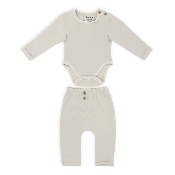 זוג חליפות בגדי גוף