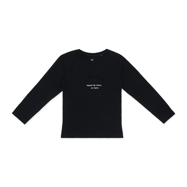 זוג חולצות לייקרה שחור לבן הדפס מובלט בנים