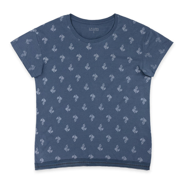 פיג'מה מודל עם תחרה