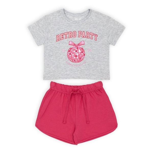 זוג חליפות חולצה ושורט