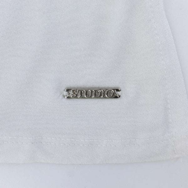 חולצת ויסקוזה חלקה עם תגית מתכת נשים