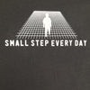חולצת טי שירט הדפס מובלט Small Step Every Day גברים XL-XXL