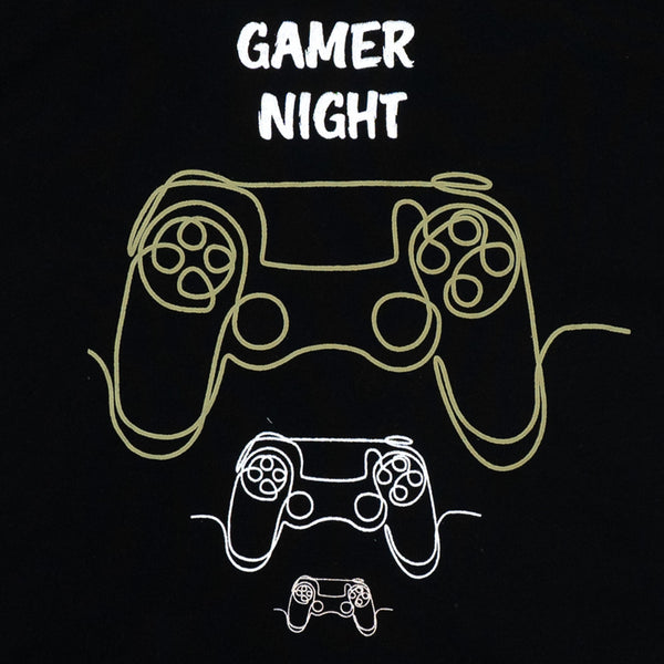 זוג פיג'מות מודפסות קונסולות