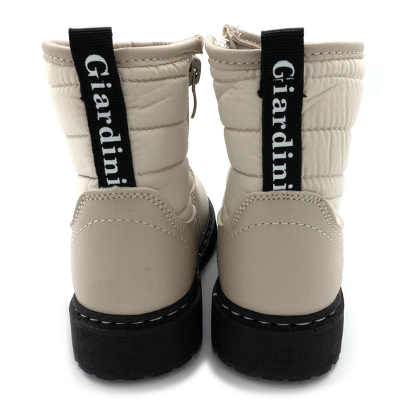 מגפי אופנה עם רוכסן