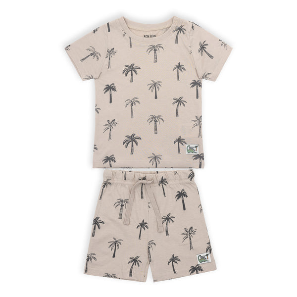 זוג חליפות הדפס ואפליקציה