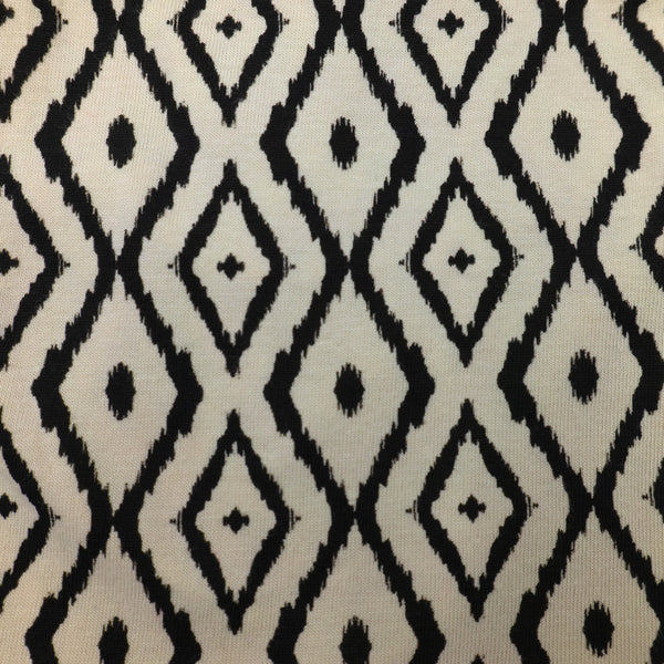 חצאית כיווצים עם הדפס מעויינים בנות