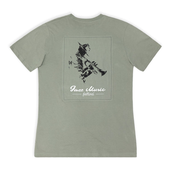 חולצת אוברסייז עם פאץ' בגב