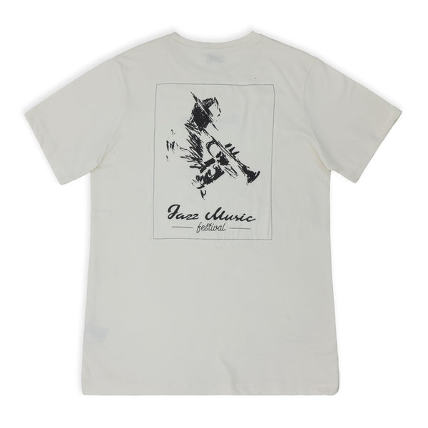 חולצת אוברסייז עם פאץ' בגב