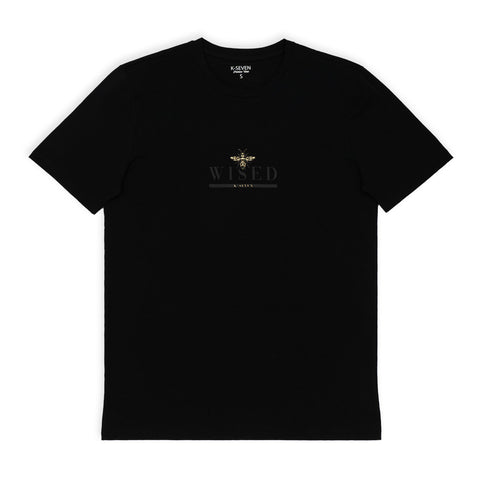 חולצת לייקרה עם הדפס דבורה מובלט