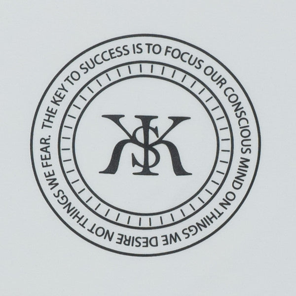 חולצת לייקרה עם הדפס מובלט