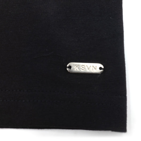 חולצת צווארון עגול שחור / לבן