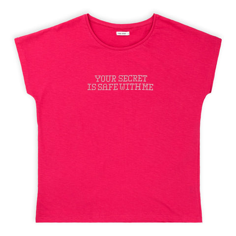 חולצה עם שרוול שמוט והדפס ניטים