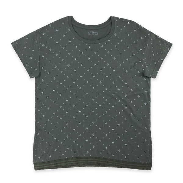 פיג'מה מודל עם תחרה