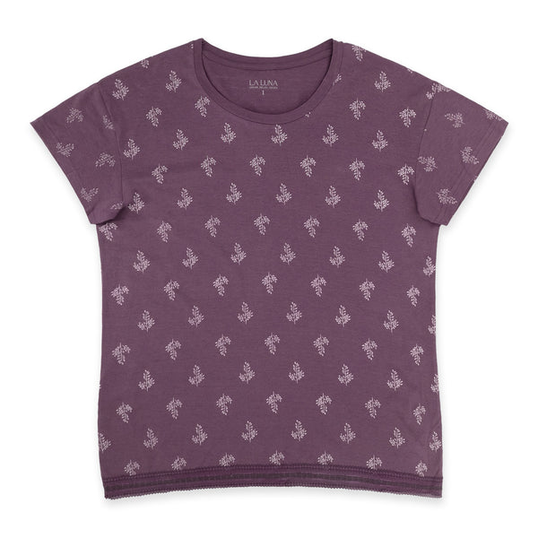 פיג'מה מודל עם תחרה