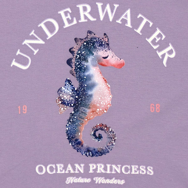 זוג חליפות חולצה ושורט