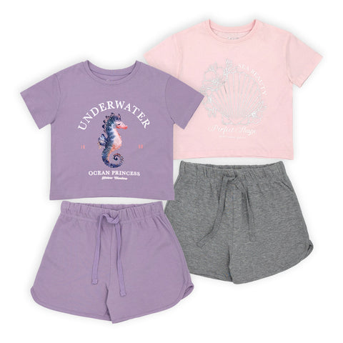 זוג חליפות חולצה ושורט