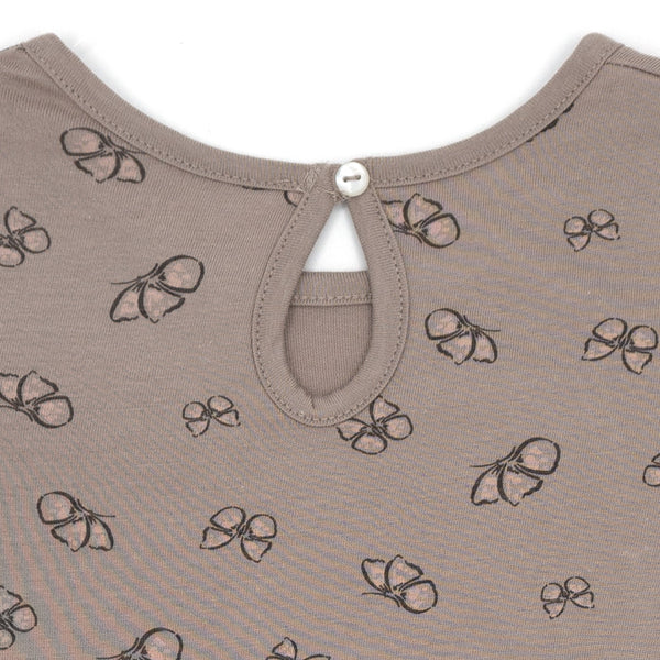 שמלה בהדפס פרפרים שרוול 3/4