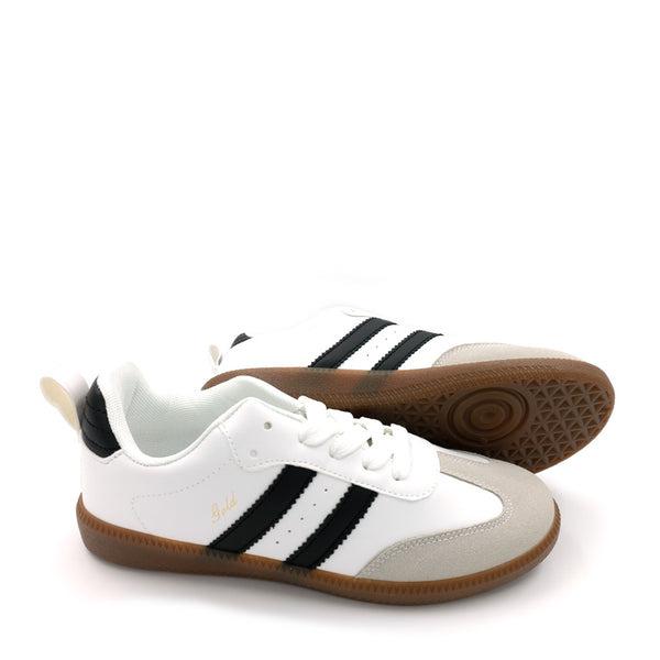 נעלי ספורט פסים