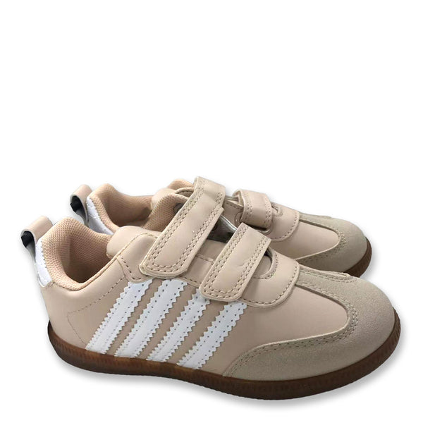 נעלי ספורט סקוטש